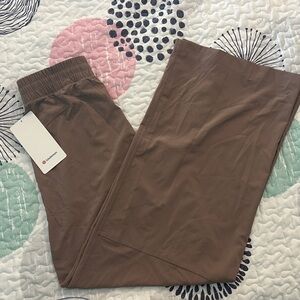 Lululemon Swift Wide-Leg Mid-Rise Pant